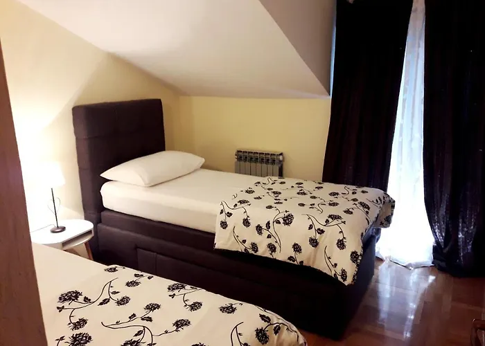 House With A Parking Space - 14848 Semesterbostad *